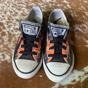 Converse fire 🔥 print sneakers